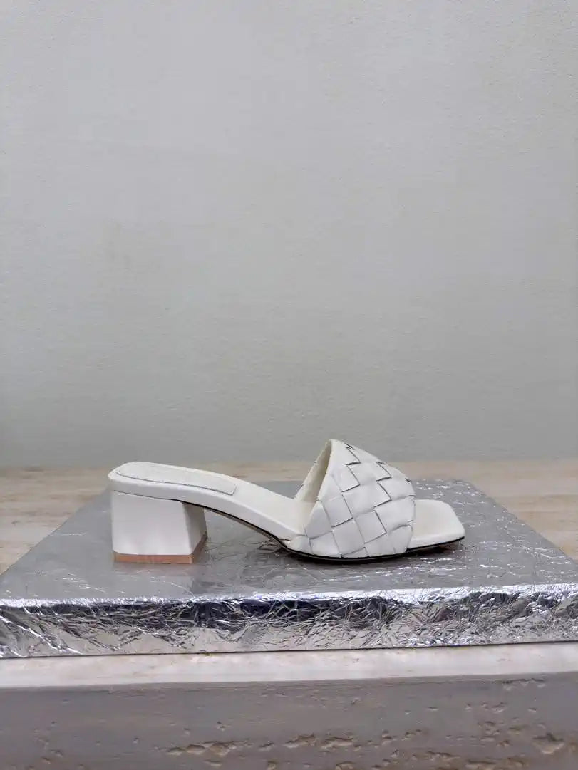 BV 838098V2ED01000 Bottega Veneta Parco Mule Shoes BV5814