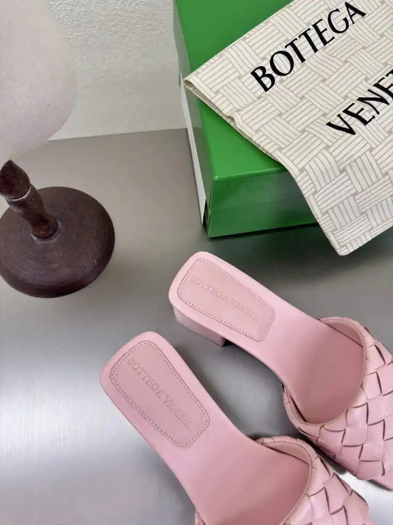 BV 838098V2ED01000 Bottega Veneta Parco Mule Shoes BV5817