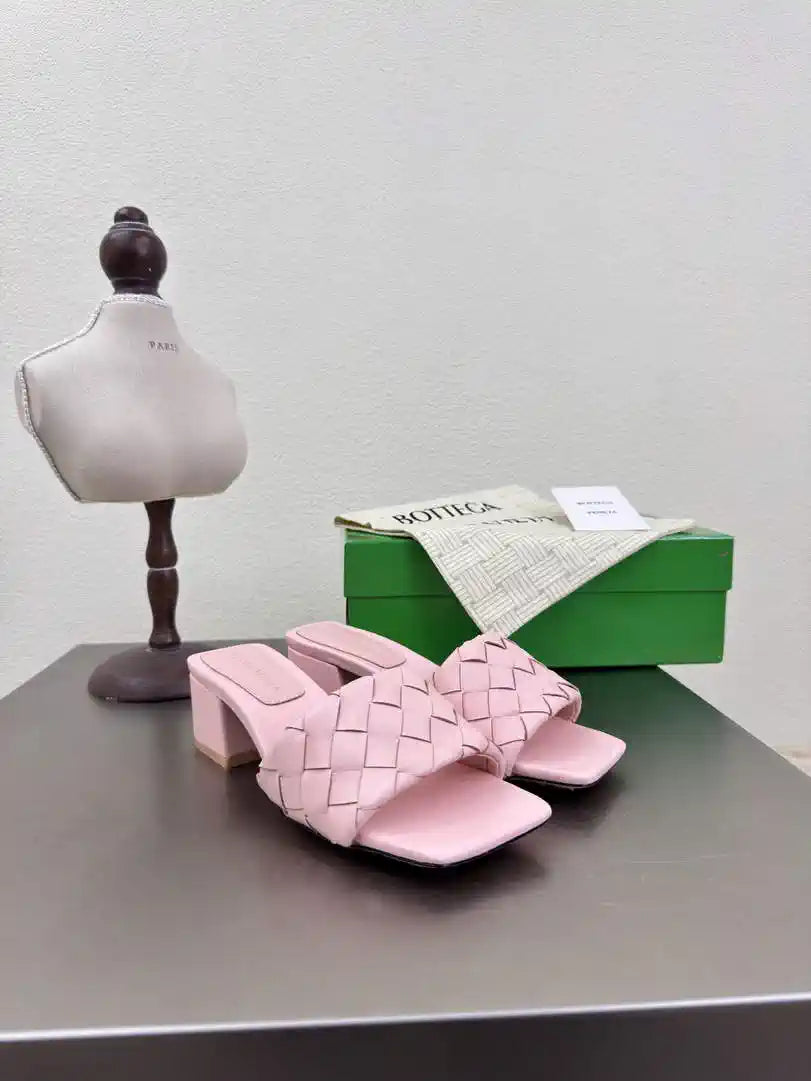 BV 838098V2ED01000 Bottega Veneta Parco Mule Shoes BV5818
