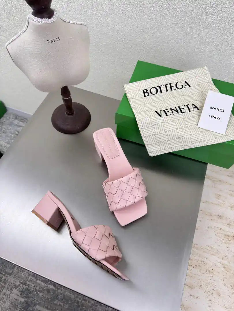 BV 838098V2ED01000 Bottega Veneta Parco Mule Shoes BV5818