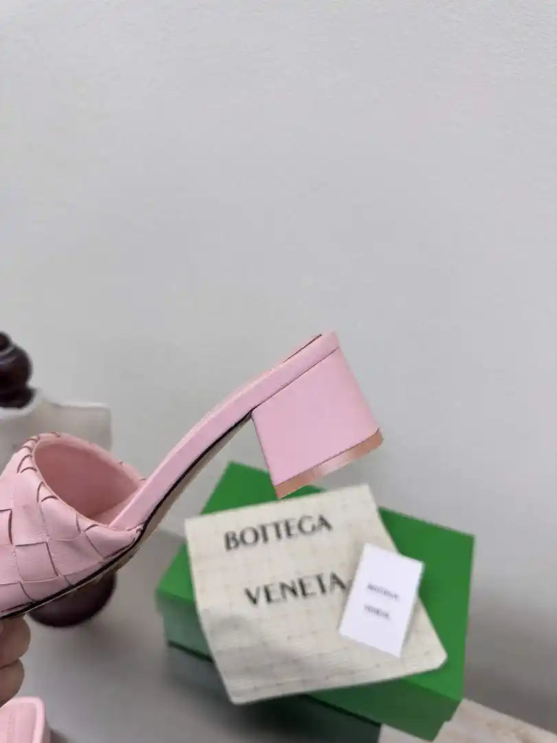 BV 838098V2ED01000 Bottega Veneta Parco Mule Shoes BV5818