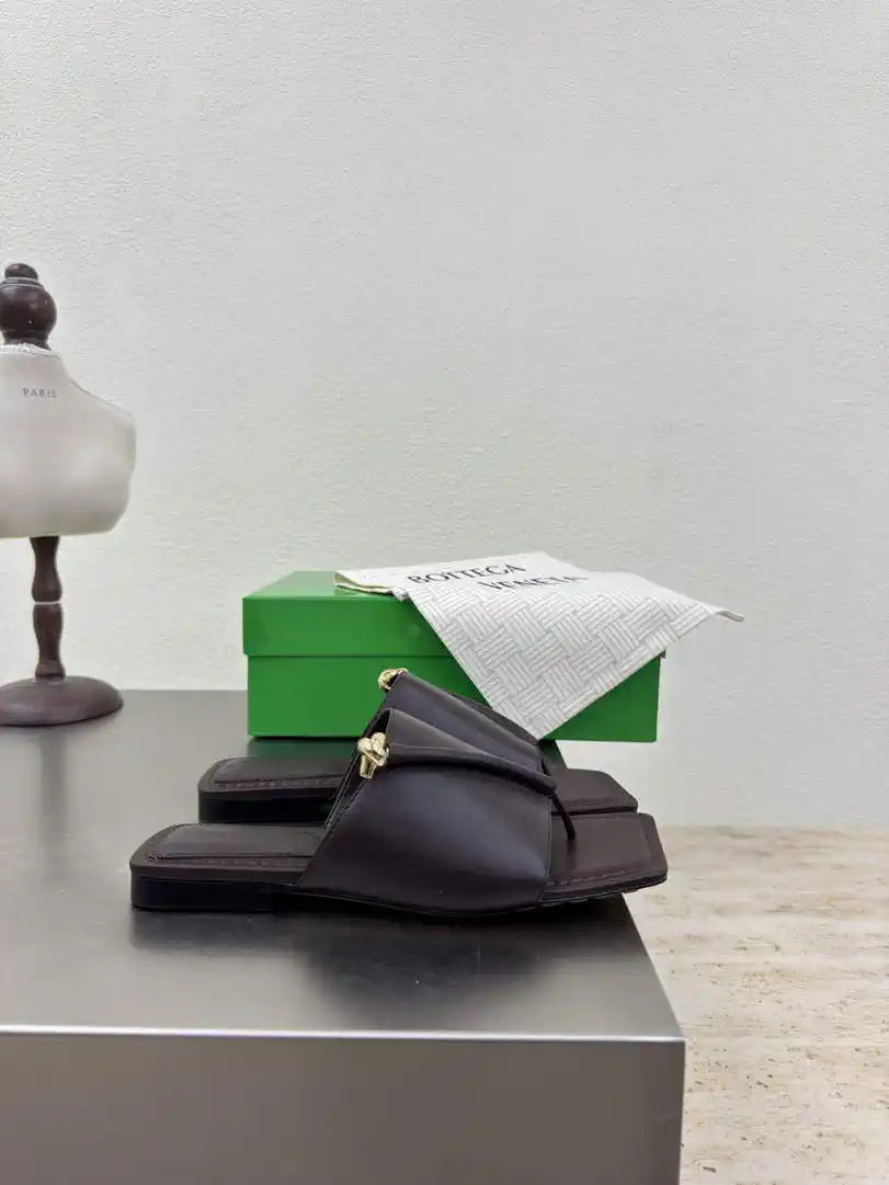 BV 838098V2ED01000 Bottega Veneta Solstice flip-flops Shoes BV5825