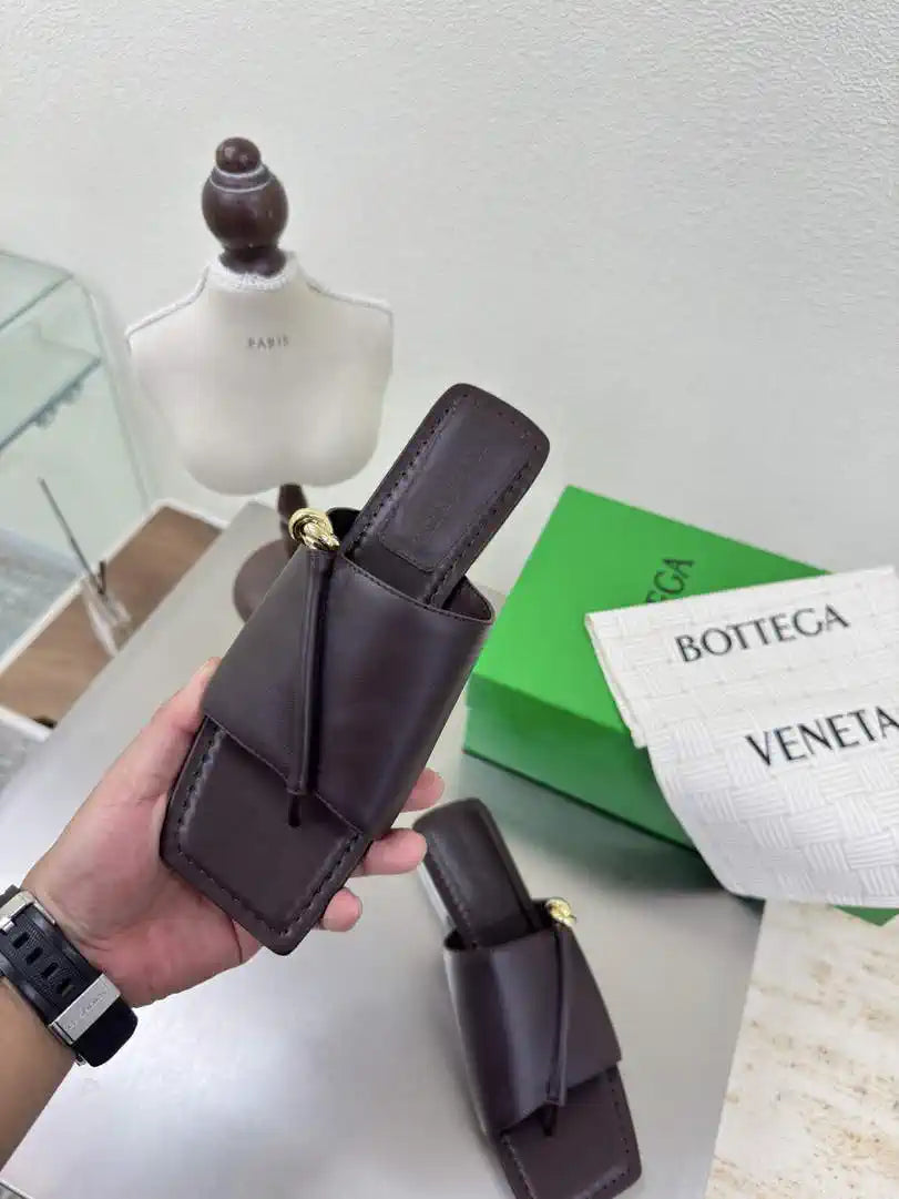 BV 838098V2ED01000 Bottega Veneta Solstice flip-flops Shoes BV5825