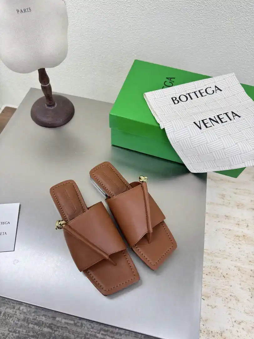 BV 838098V2ED01000 Bottega Veneta Solstice flip-flops Shoes BV5826