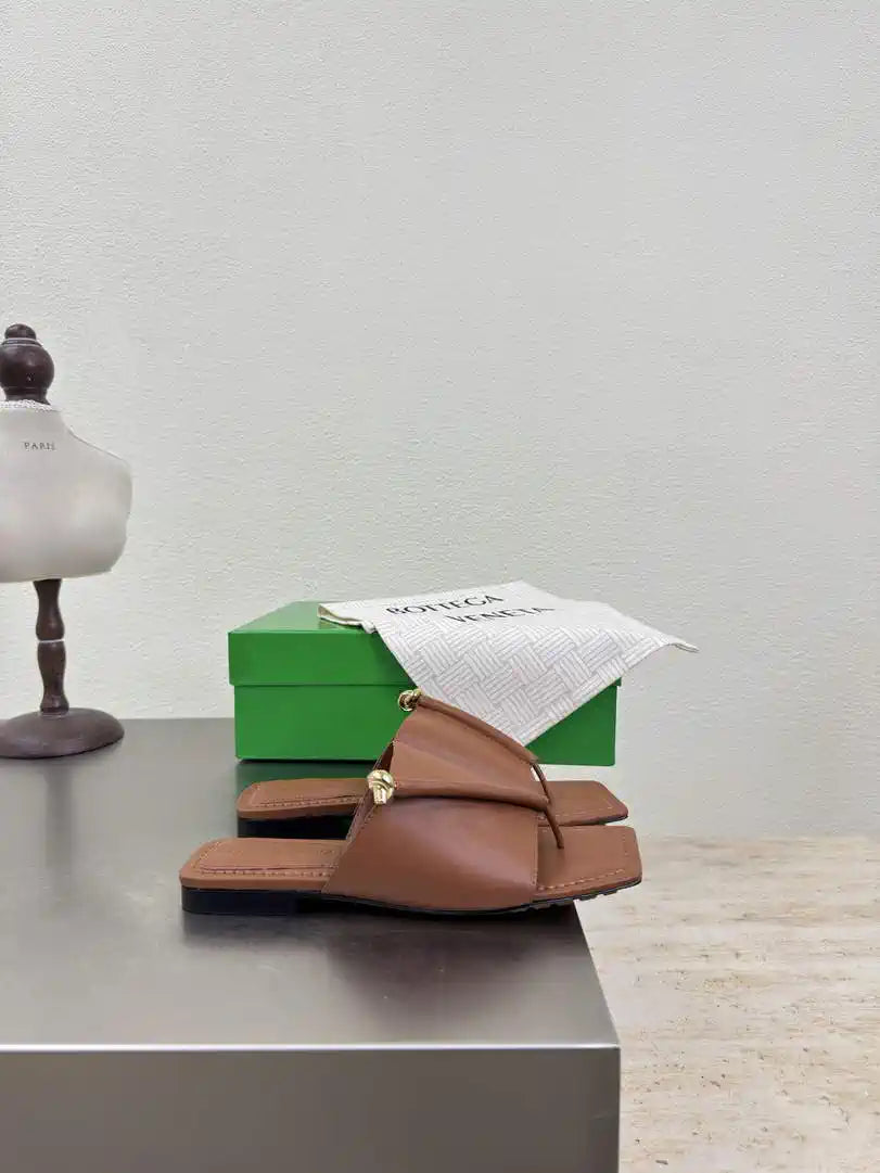 BV 838098V2ED01000 Bottega Veneta Solstice flip-flops Shoes BV5826