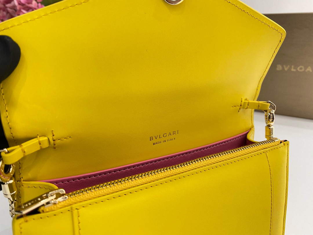 Bvlgari 291859 Serpenti Forever Chain Wallet Yellow