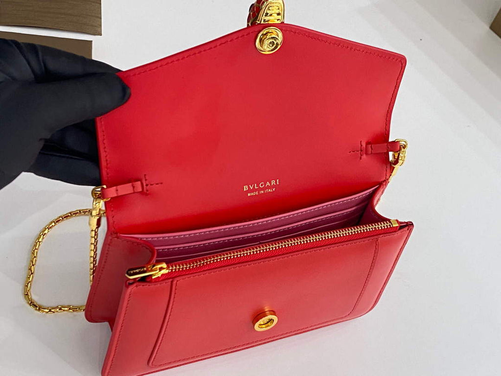 Bvlgari 291859 Serpenti Forever Chain Wallet Red