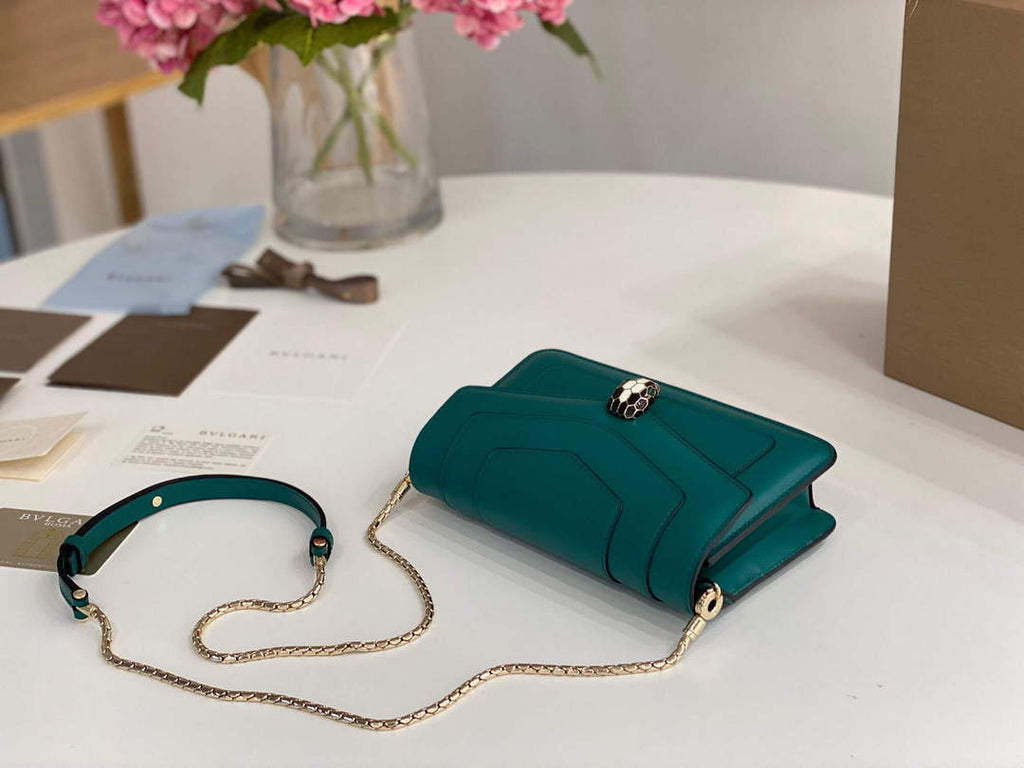 Bvlgari 291859 Serpenti Forever Chain Wallet Green
