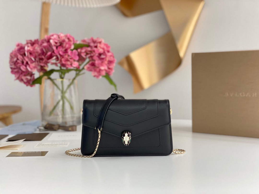 Bvlgari 291859 Serpenti Forever Chain Wallet Black