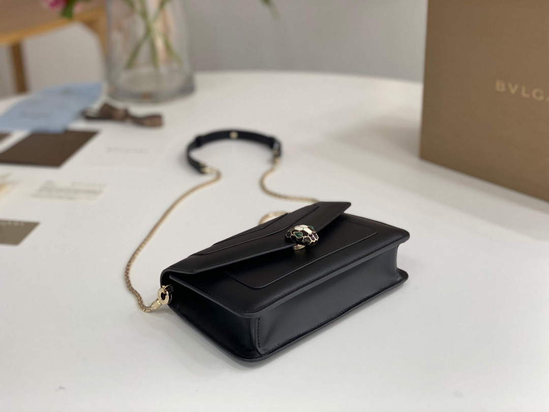 Bvlgari 291859 Serpenti Forever Chain Wallet Black