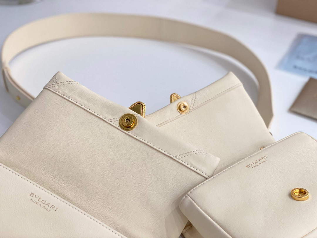 Bvlgari 291946 Serpenti Cabochon Maxi Chain Crossbody Mini Bag Ivory
