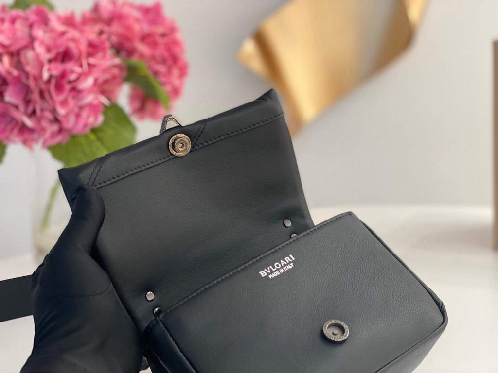 Bvlgari 291946 Serpenti Cabochon Maxi Chain Crossbody Mini Bag Black