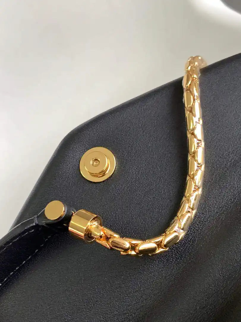 Bvlgari Serpenti Reverse Small Shoulder Bag 292123 Black