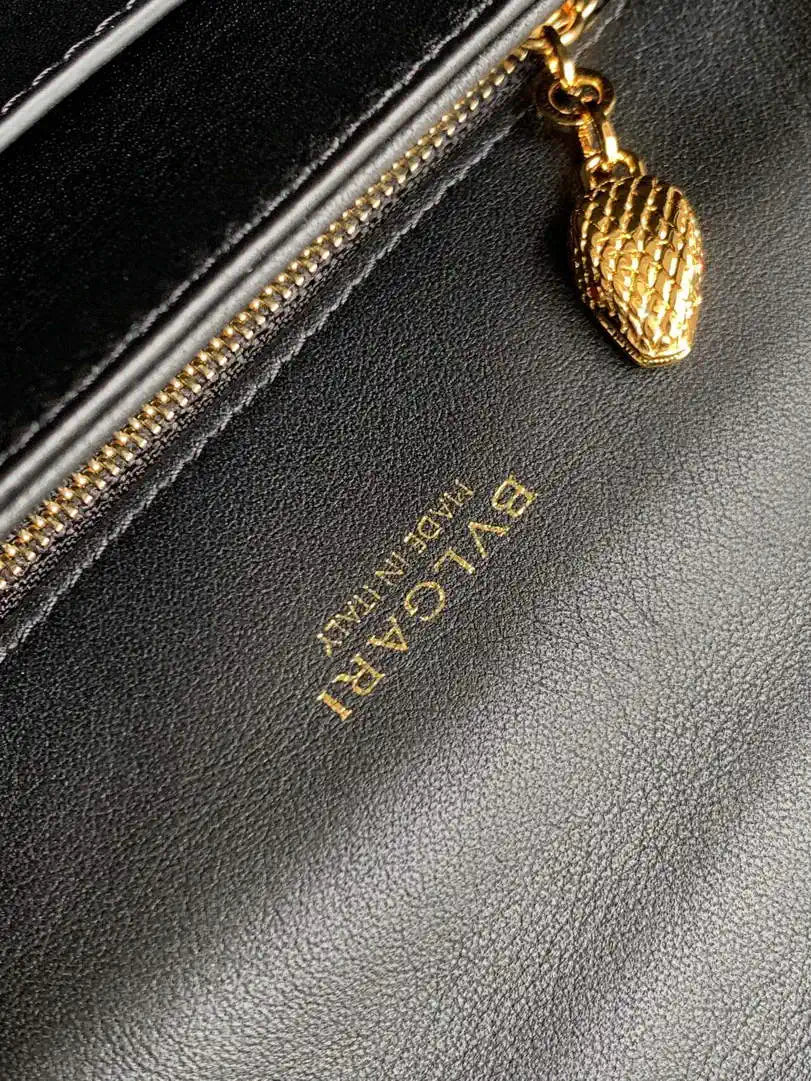 Bvlgari Serpenti Reverse Small Shoulder Bag 292123 Black