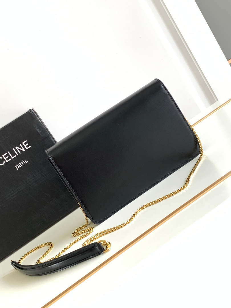 Celine 10J733 CUIR TRIOMPHE Calfskin leather WOC Black