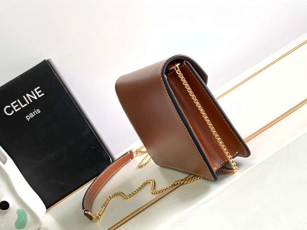 Celine 10J733 CUIR TRIOMPHE Calfskin leather WOC Brown