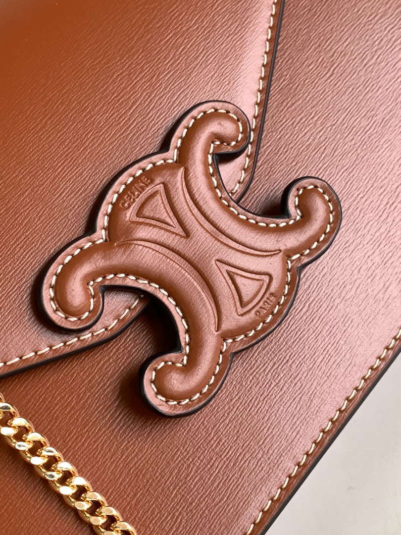 Celine 10J733 CUIR TRIOMPHE Calfskin leather WOC Brown