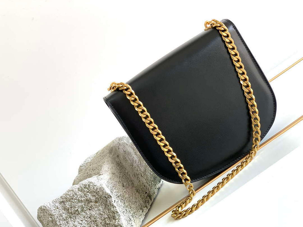 Celine 110413 TEEN BESACE TRIOMPHE CLEA IN SHINY CALFSKIN BLACK
