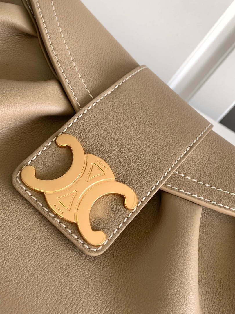 Celine 115633FDU.18BP Medium polly bag in supple calfskin Brown SEPIA