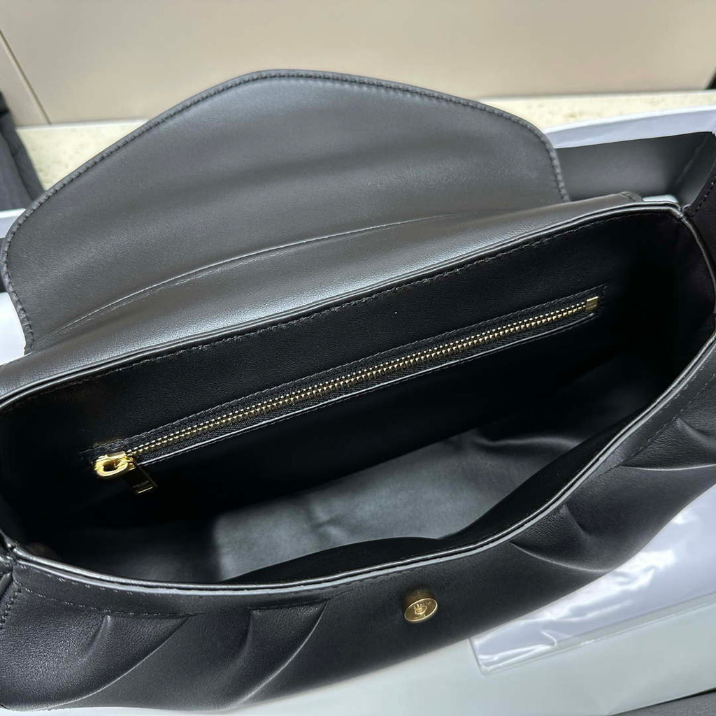 Celine 115633FDU.18BP Medium polly bag in supple calfskin Black