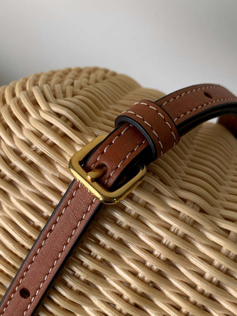 Celine 116572FWE.02NT Teen Couffin In Wicker And Natural Calfskin