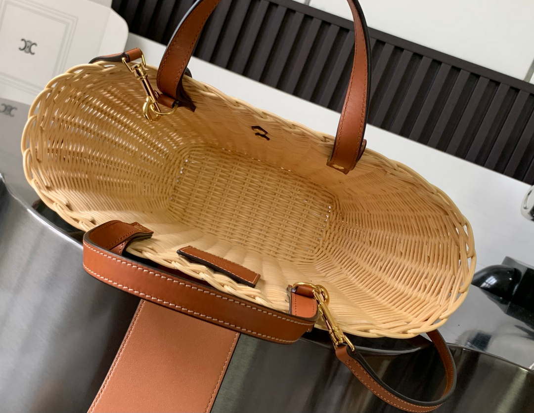 Celine 116572FWE.02NT Teen Couffin In Wicker And Natural Calfskin