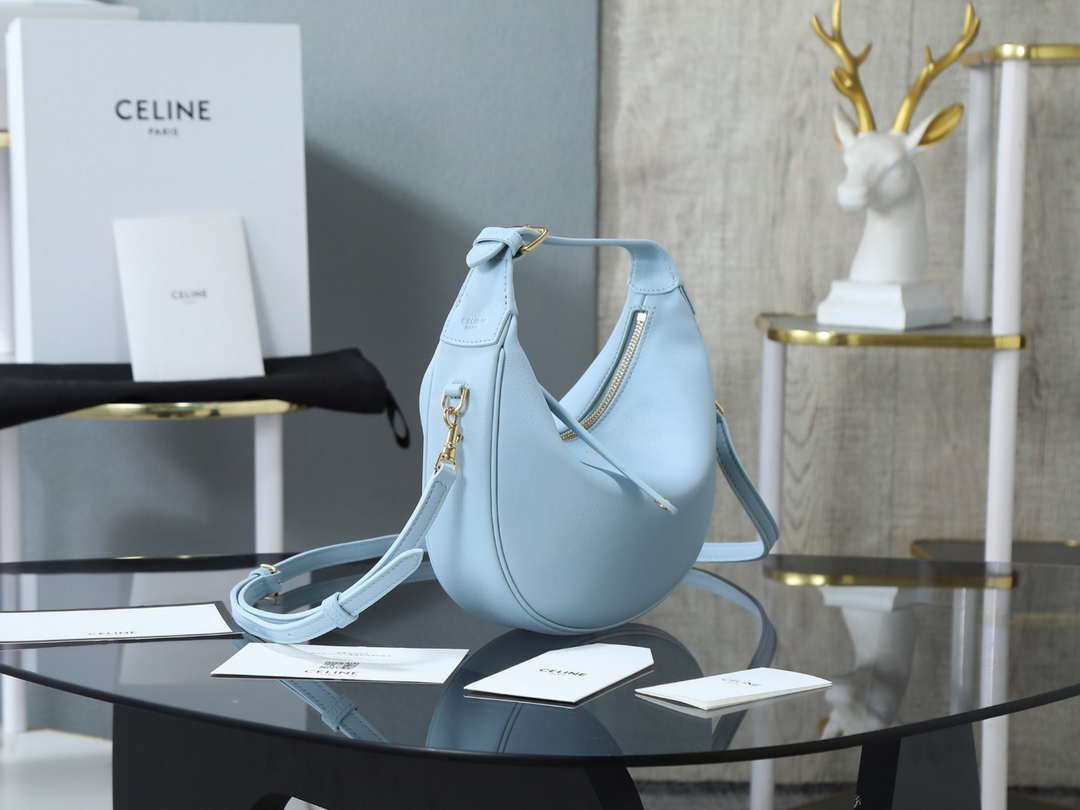 Celine 120723DPJ Teen Celine Lulu IN SUPPLE GRAINED CALFSKIN Blue