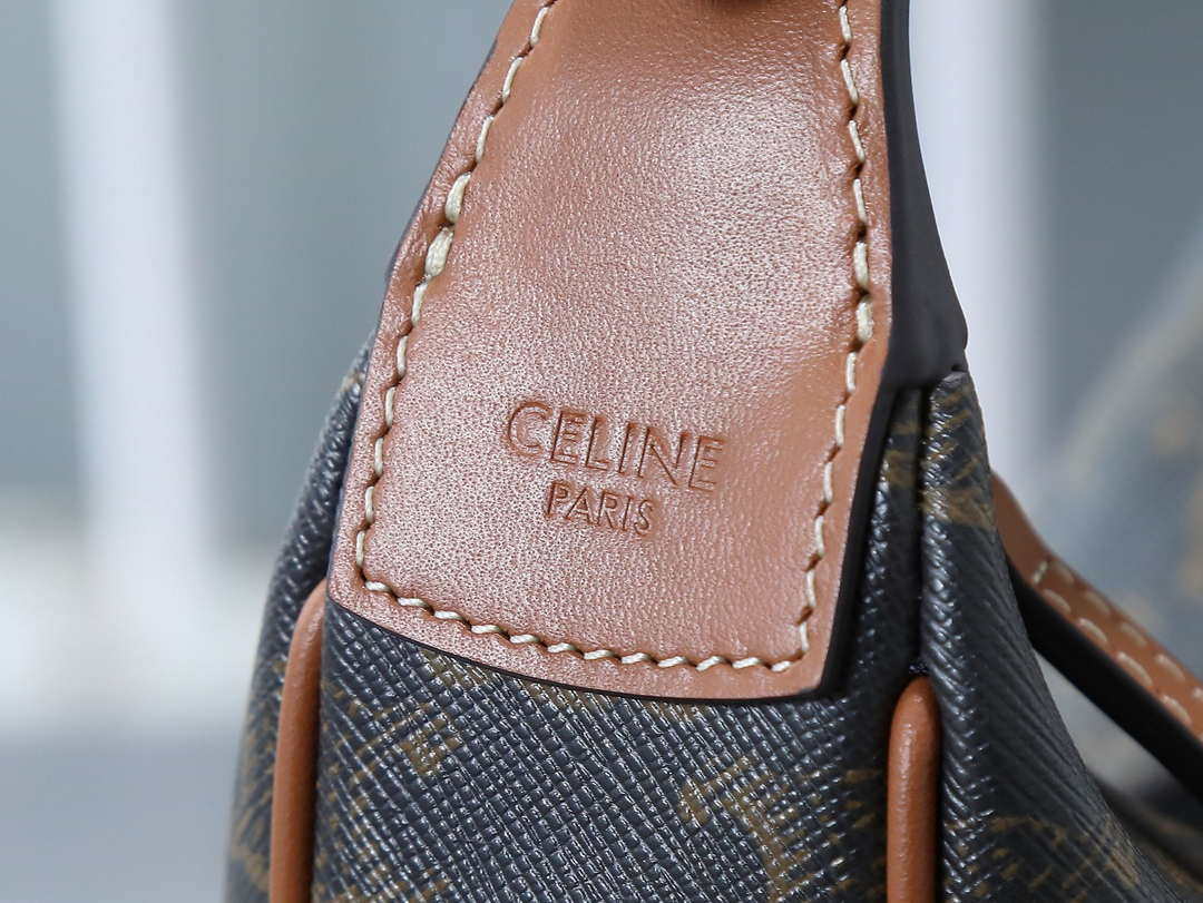 Celine 120723DPJ Teen Celine Lulu IN SUPPLE TRIOMPHE CANVAS AND CALFSKIN