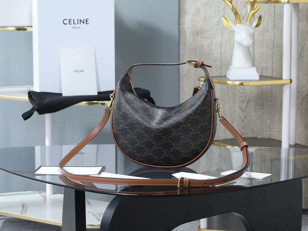 Celine 120723DPJ Teen Celine Lulu IN SUPPLE TRIOMPHE CANVAS AND CALFSKIN