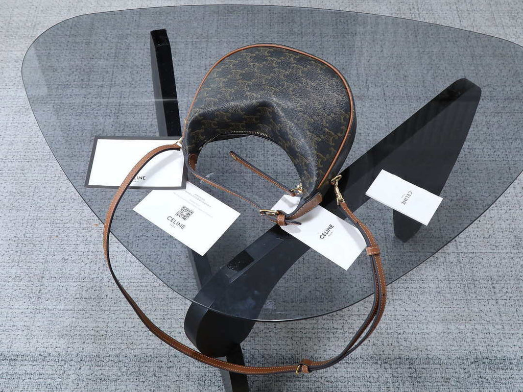 Celine 120723DPJ Teen Celine Lulu IN SUPPLE TRIOMPHE CANVAS AND CALFSKIN