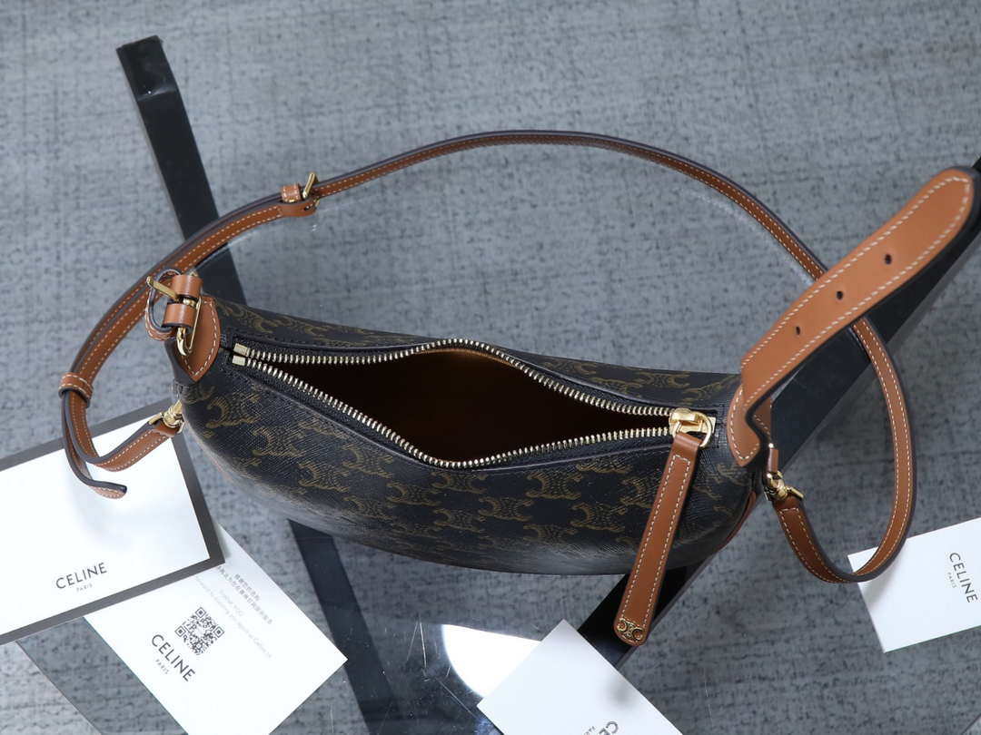 Celine 120723DPJ Teen Celine Lulu IN SUPPLE TRIOMPHE CANVAS AND CALFSKIN