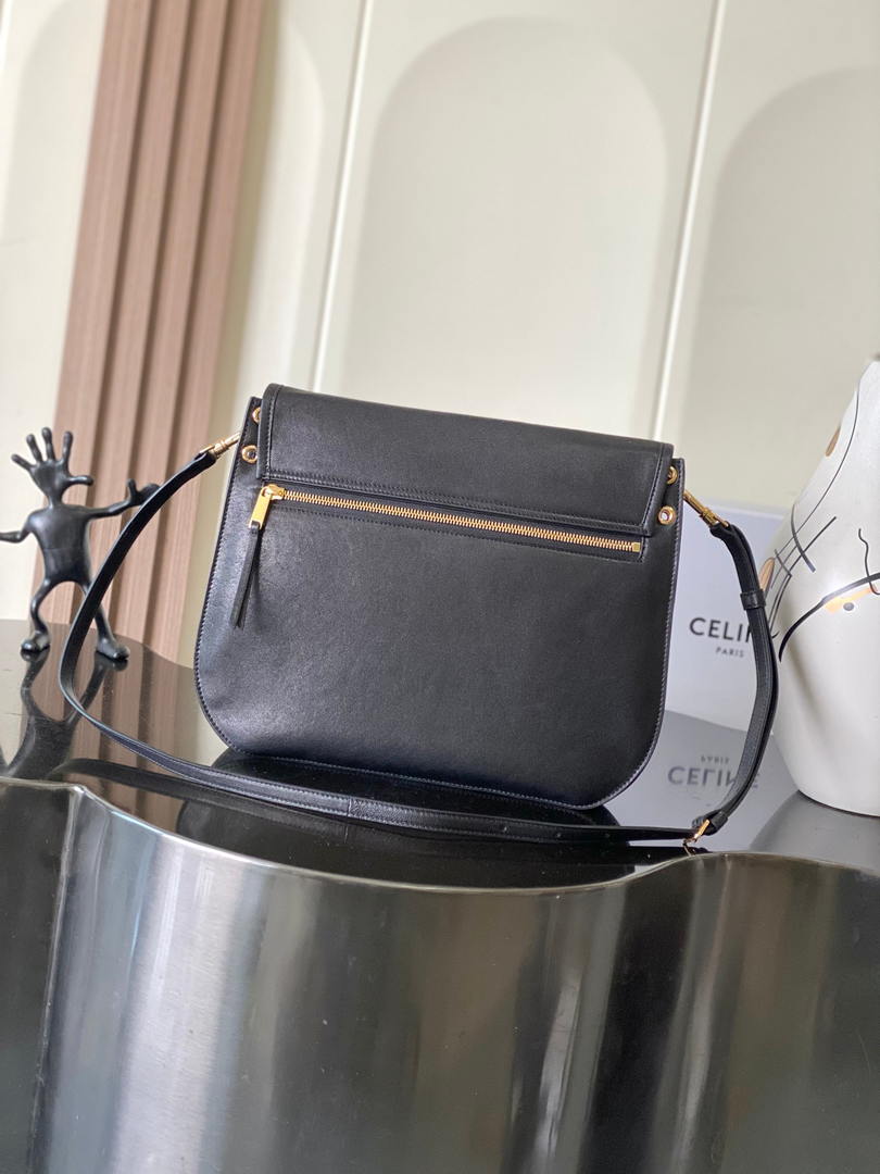 Celine 123632 BESACE SOFT TRIOMPHE IN SUPPLE SHINY LAMBSKIN Black
