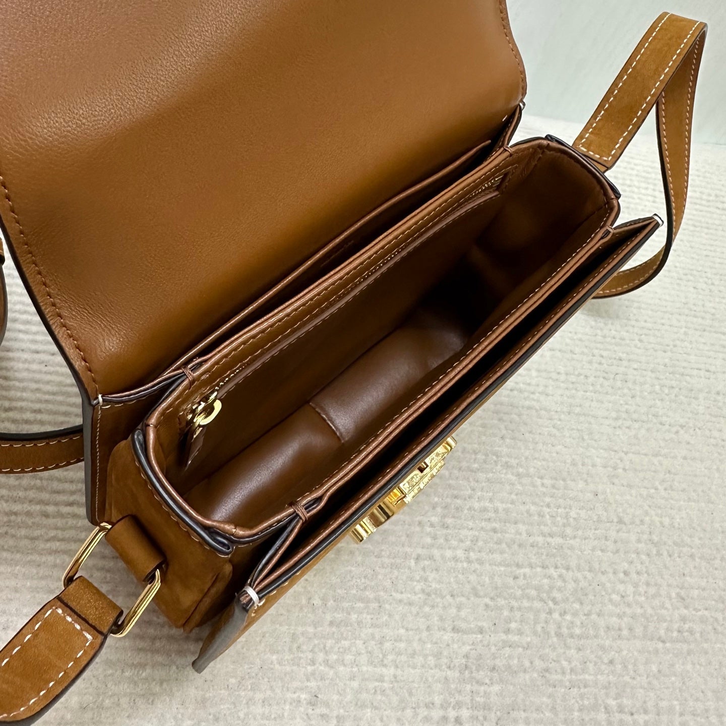 Celine 188423 TEEN TRIOMPHE BAG IN Suede Camel