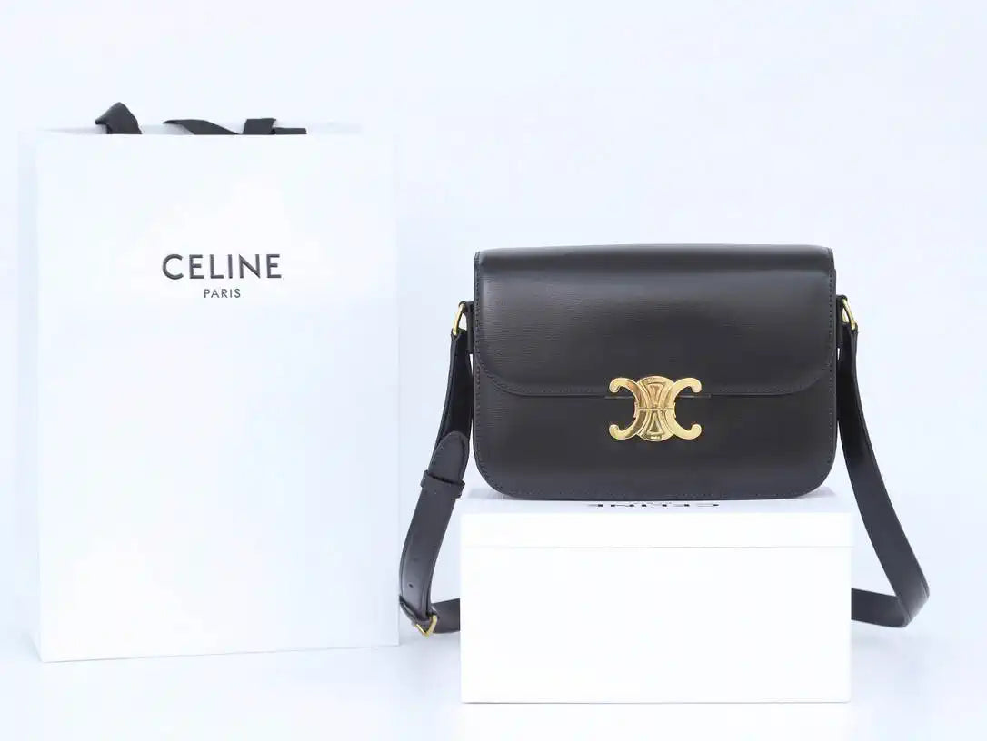 Celine 191242 CLASSIQUE TRIOMPHE BAG IN Calfskin Leather Black