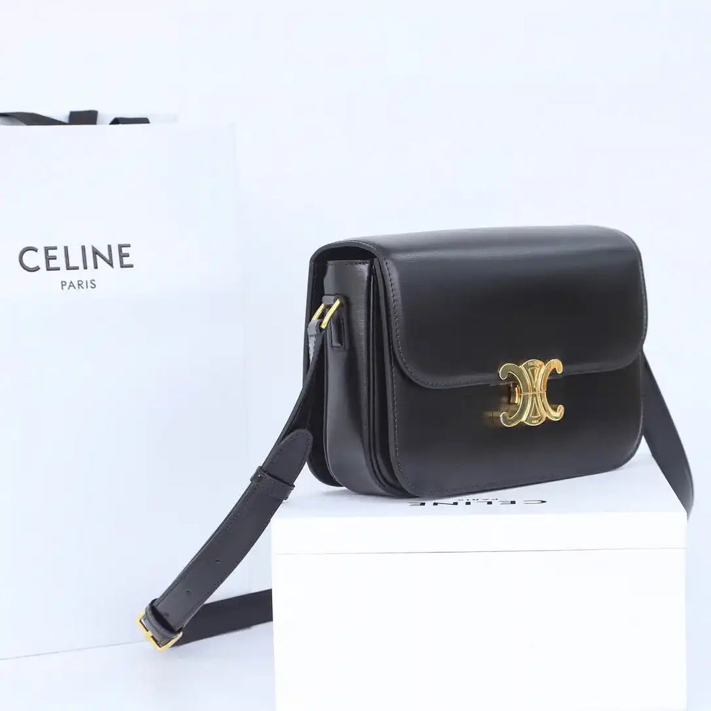 Celine 191242 CLASSIQUE TRIOMPHE BAG IN Calfskin Leather Black