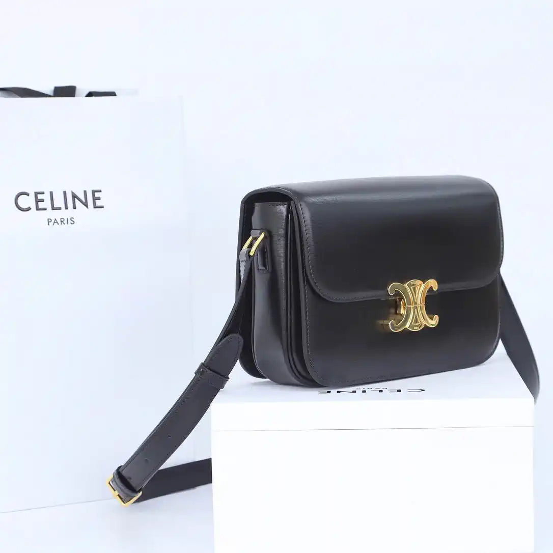 Celine 191242 CLASSIQUE TRIOMPHE BAG IN Calfskin Leather Black