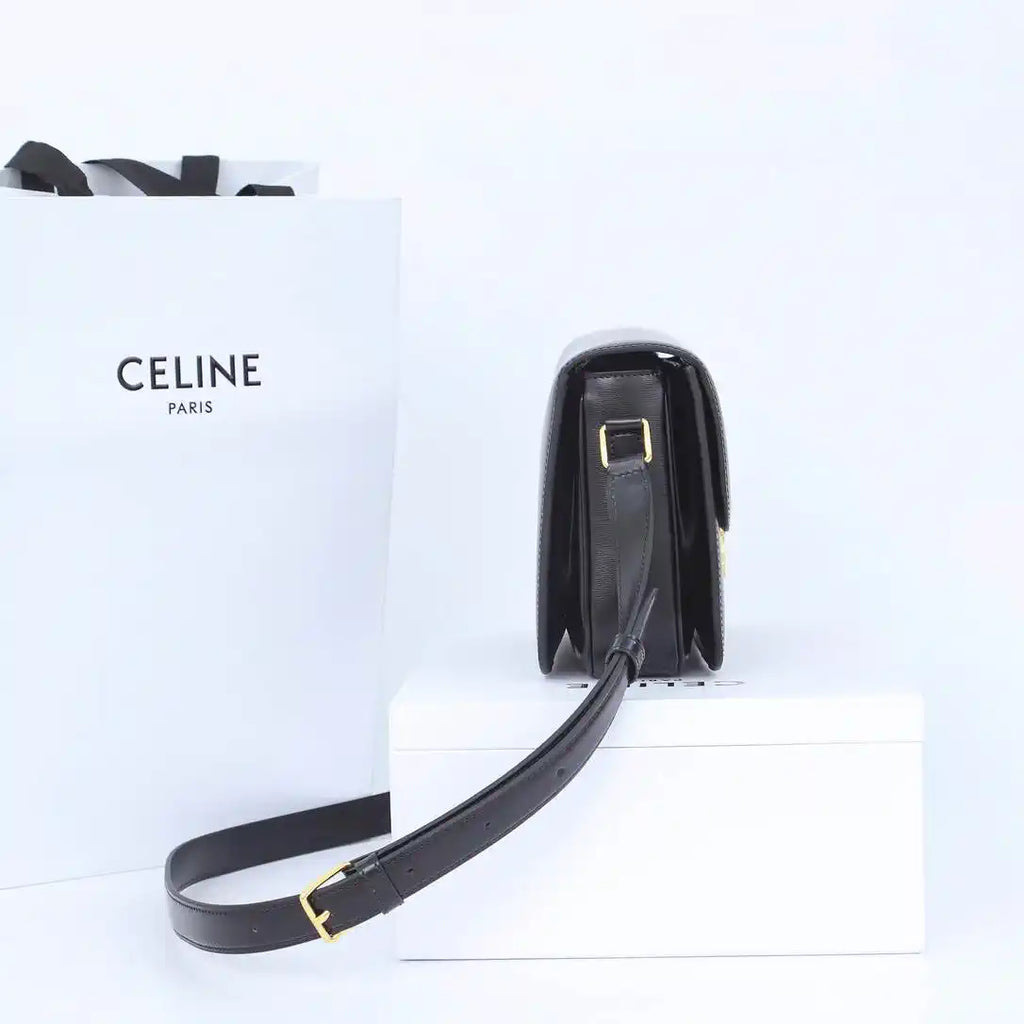 Celine 191242 CLASSIQUE TRIOMPHE BAG IN Calfskin Leather Black