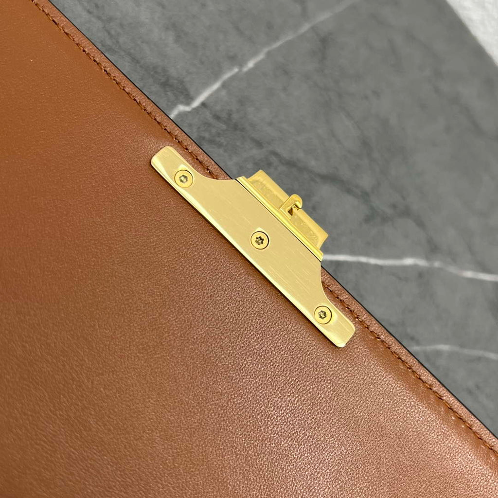 Celine 197992 Chain Shoulder Bag Claude In Triomphe Canvas Brown
