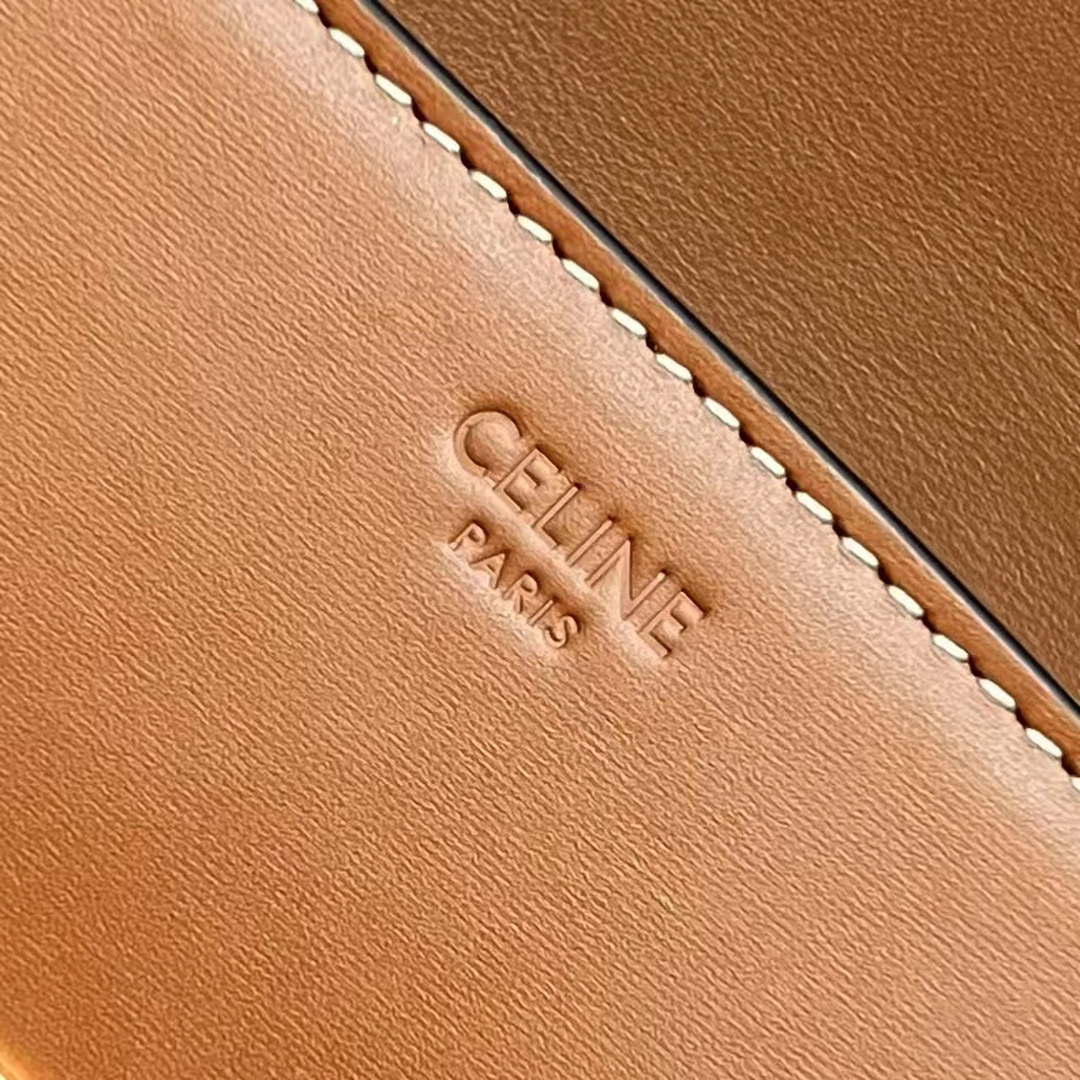 Celine 197992 Chain Shoulder Bag Claude In Triomphe Canvas Brown