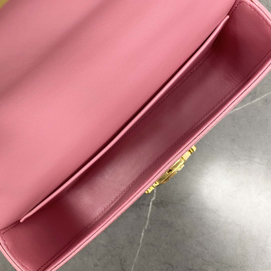 Celine 197992 Chain Shoulder Bag Claude In Triomphe Canvas Pink