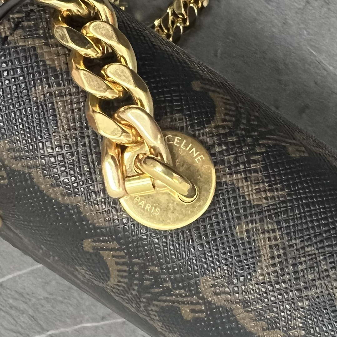 Celine 197992 Chain Shoulder Bag Claude In Triomphe Canvas Tan