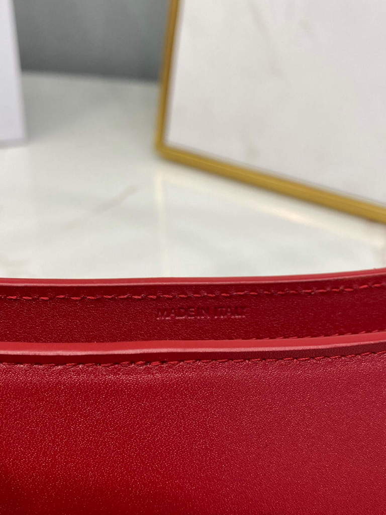 Celine 198153 Shoulder Bag Cuir Triomphe in Smooth Calfskin Red