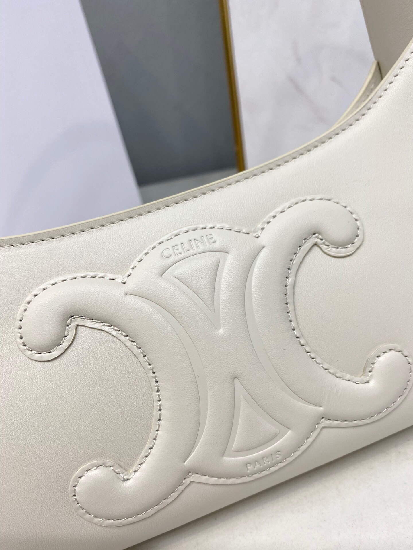 Celine 198153 Shoulder Bag Cuir Triomphe in Smooth Calfskin White - Default Title - View 5