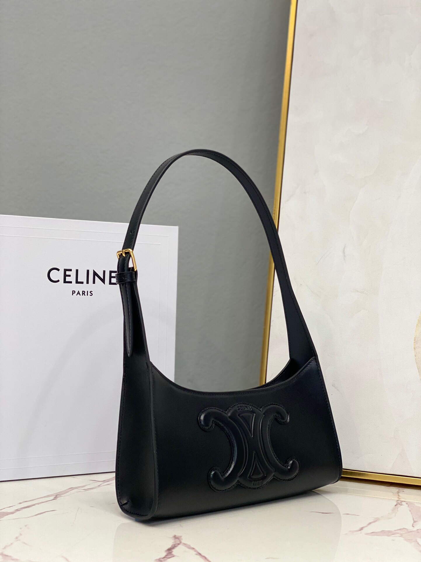 Celine 198153 Shoulder Bag Cuir Triomphe in Smooth Calfskin Black
