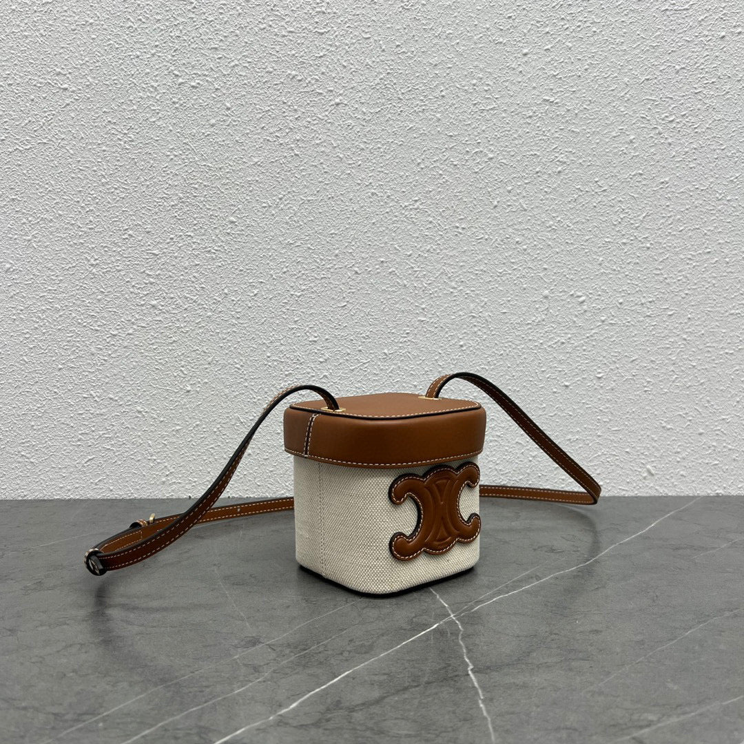 Celine 199263 SMALL BOX cuir triomphe in Smooth Calfskin beige tan