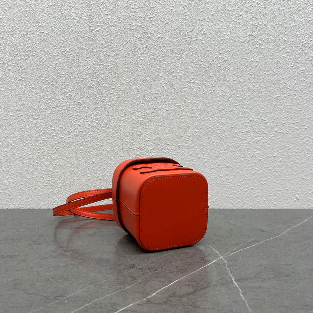 Celine 199263 SMALL BOX cuir triomphe in Smooth Calfskin Orange Red