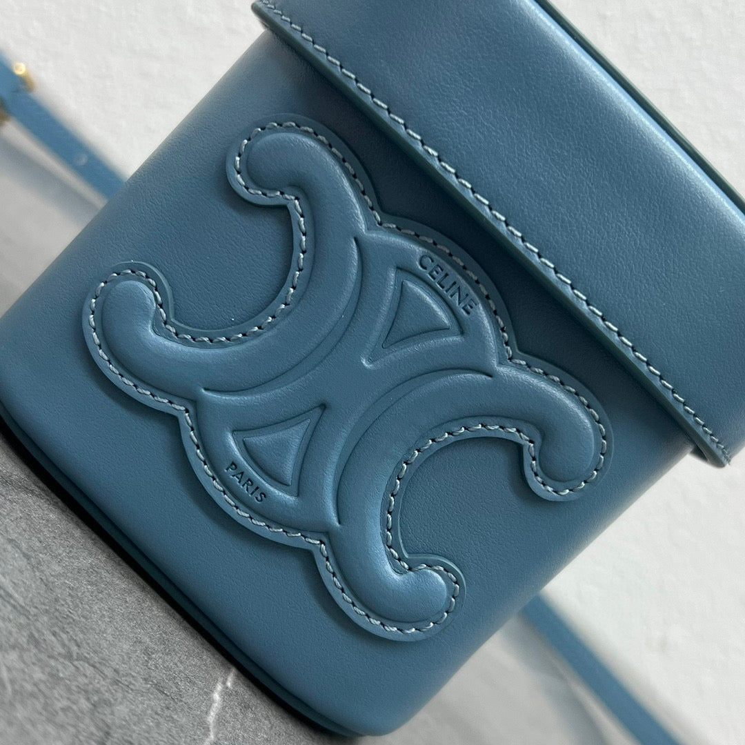 Celine 199263 SMALL BOX cuir triomphe in Smooth Calfskin Blue