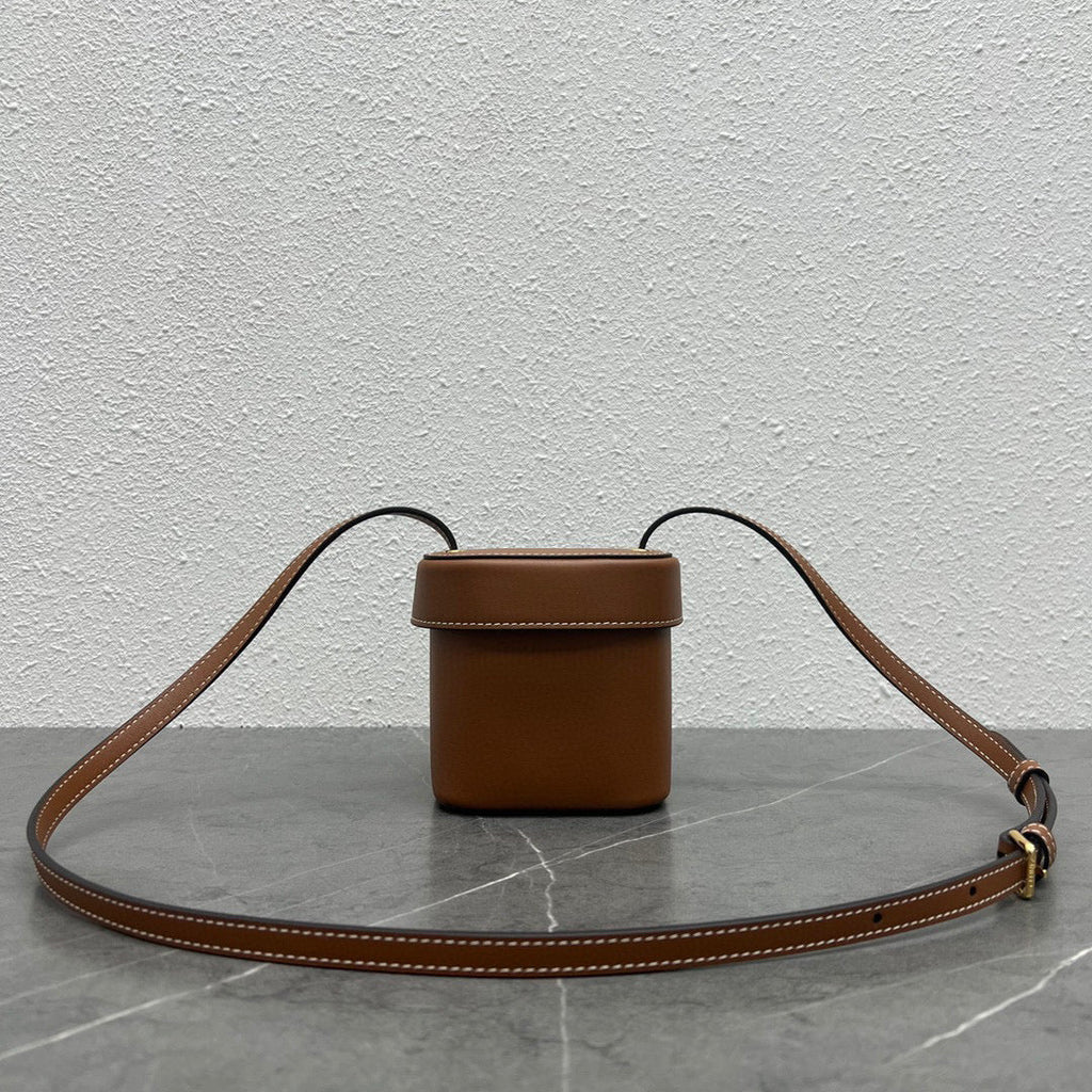 Celine 199263 SMALL BOX cuir triomphe in Smooth Calfskin Tan