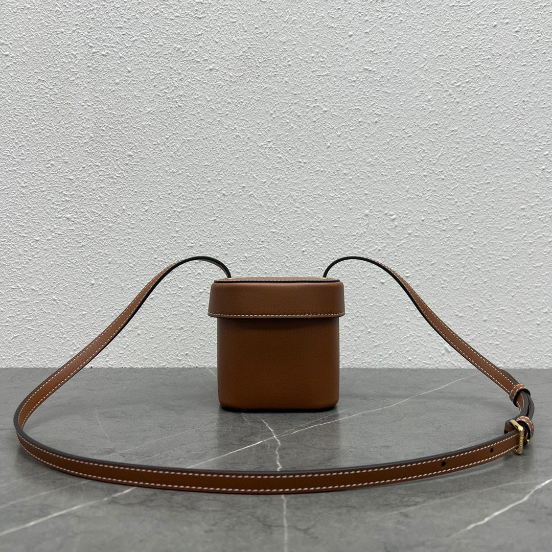 Celine 199263 SMALL BOX cuir triomphe in Smooth Calfskin Tan
