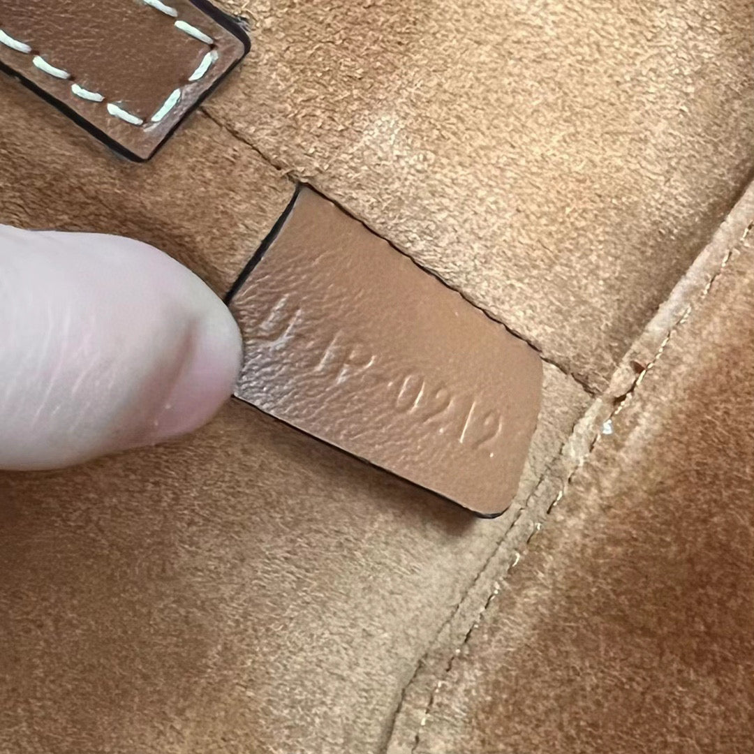 Celine 199263 SMALL BOX cuir triomphe in Smooth Calfskin Tan
